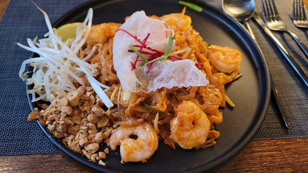 26 Thai Kitchen & Bar (Midtown) Photo 7