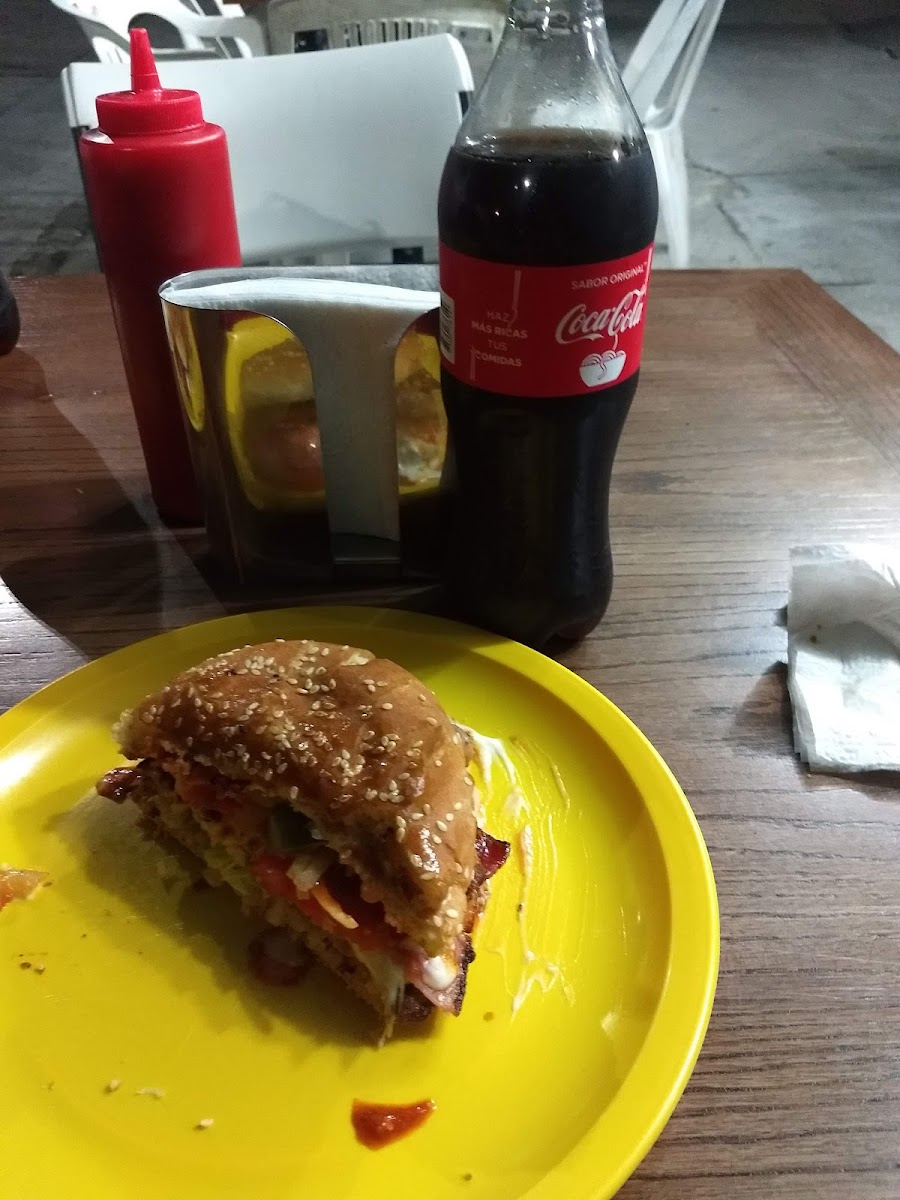 Javi's Burguer Photo 3
