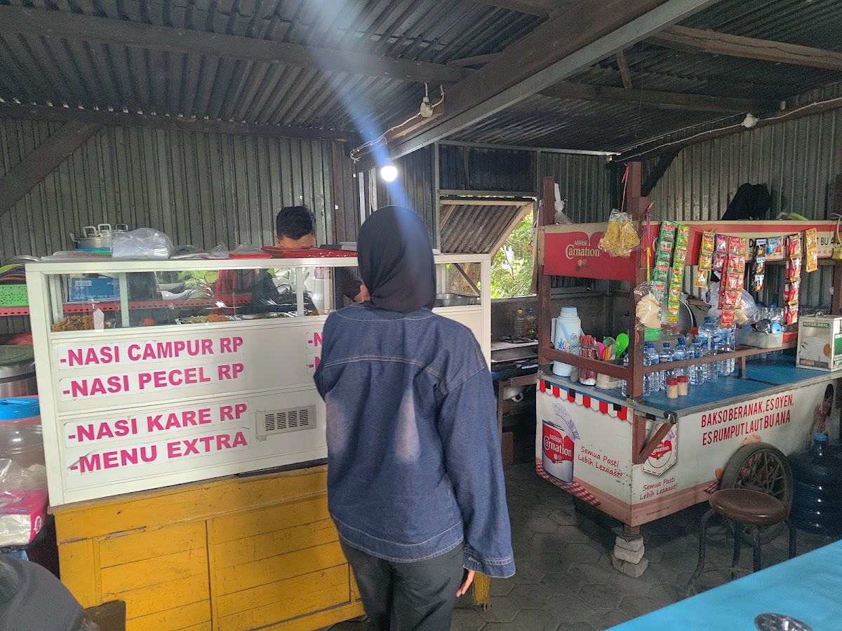 Warung Bu Ana