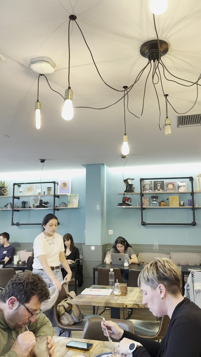Macchiato Coffee - Shop Photo 2