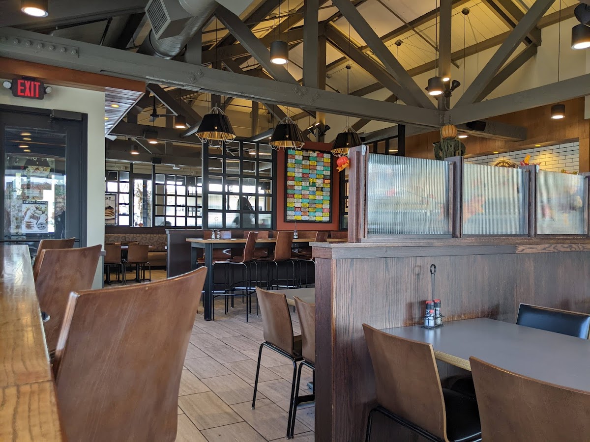 Corner Bakery Cafe Photo 9