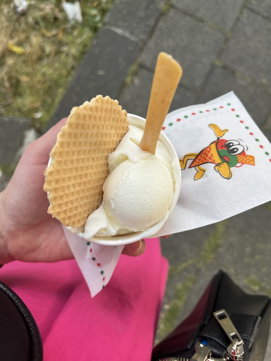 Eiscafé Venezia Köln Photo 10