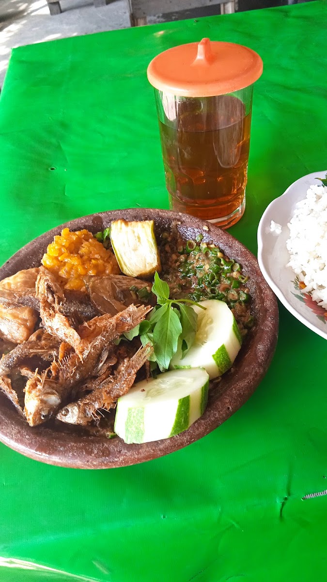 Warung Buk Mi Embong Mburi Photo 6