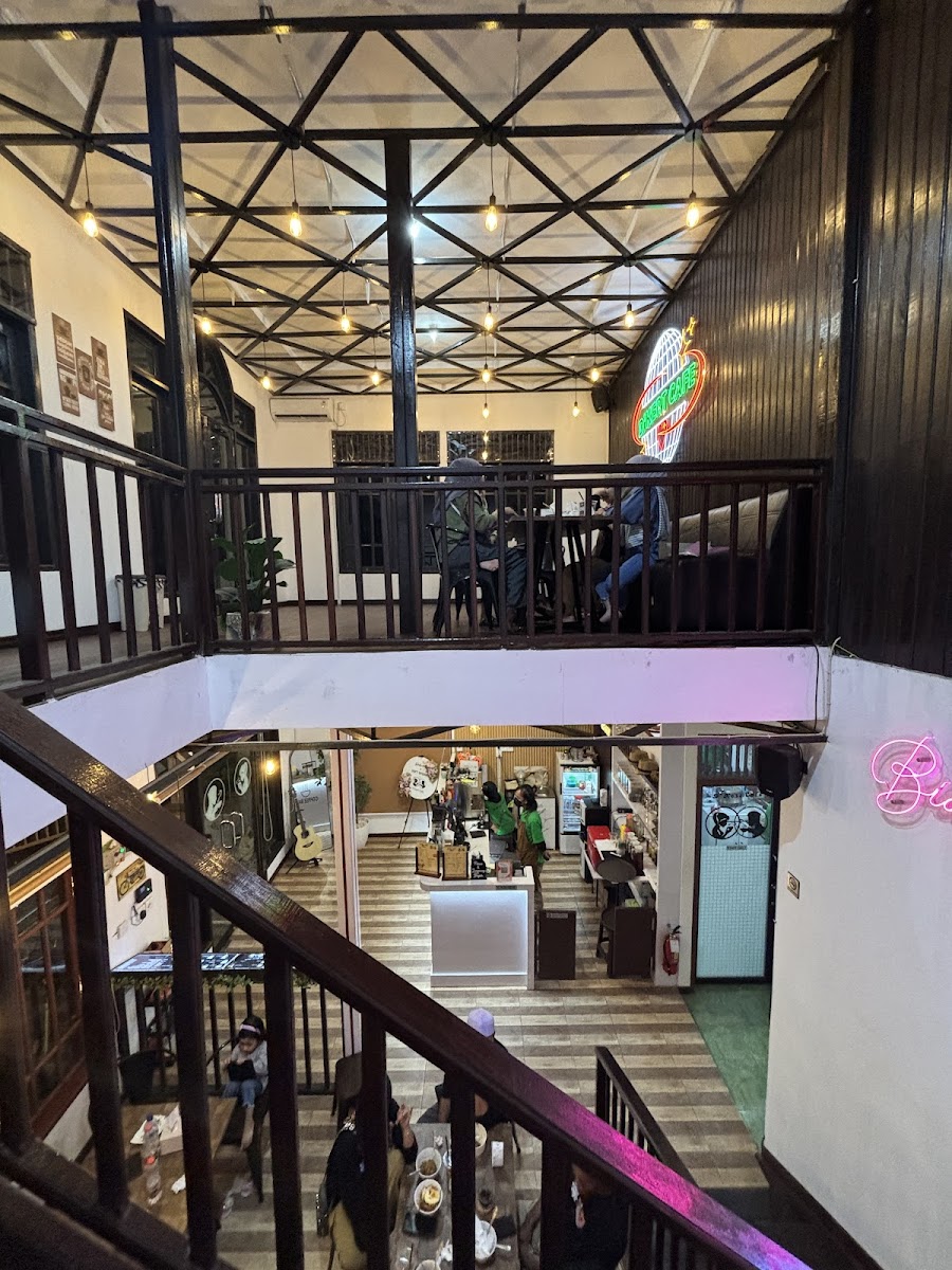 D'Kert Cafe Photo 4