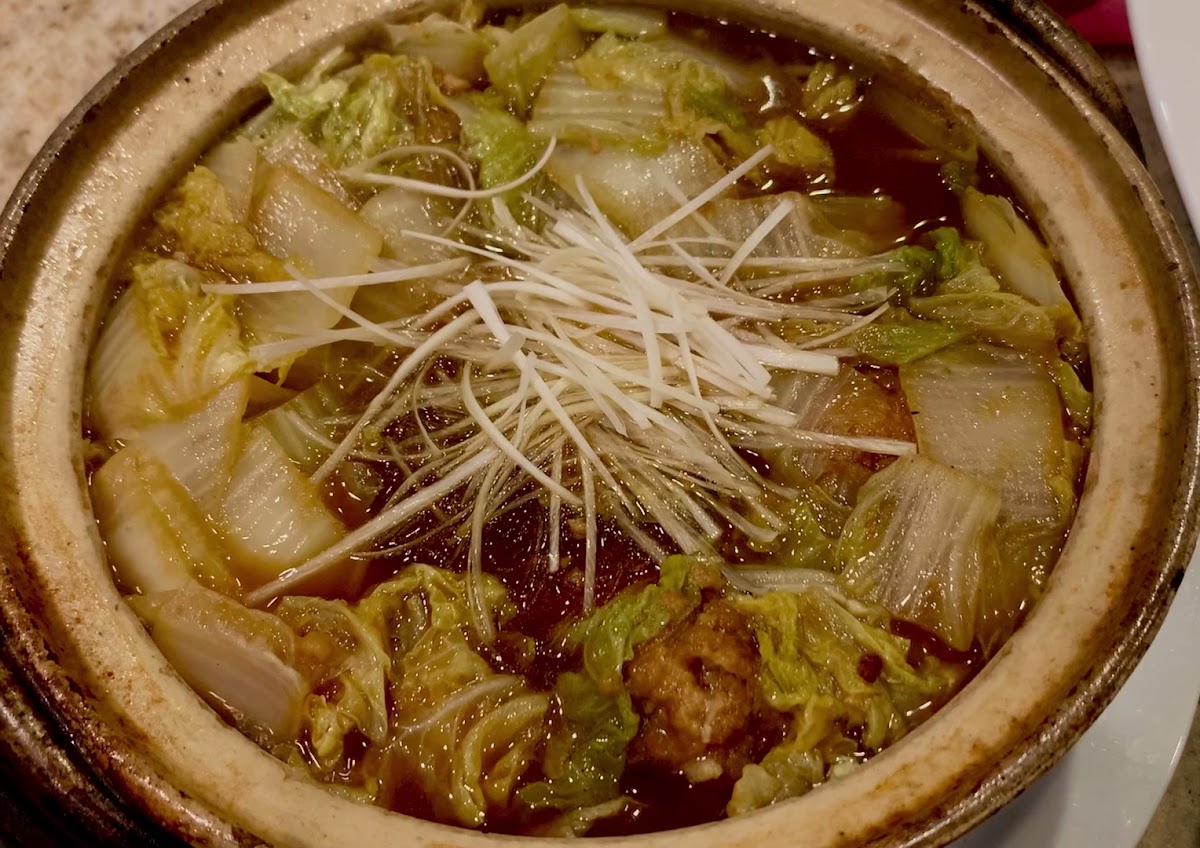 Yen's Kitchen & Sushi Bar Photo 2