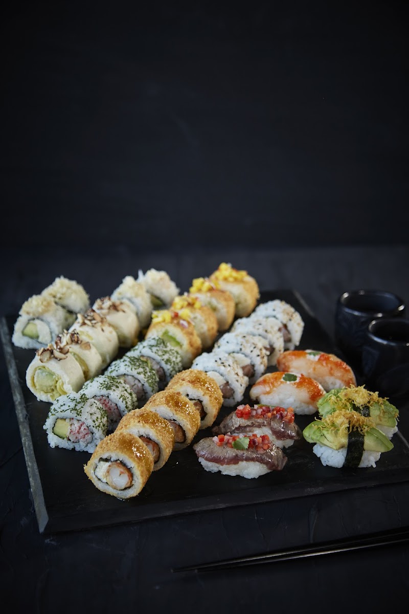 Sensei Sushi Monte Grande Photo 8
