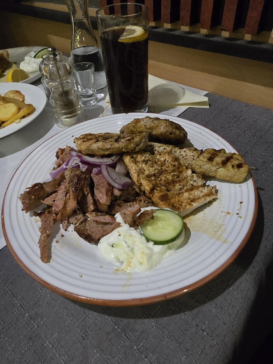 Restaurant Der Grieche Photo 2