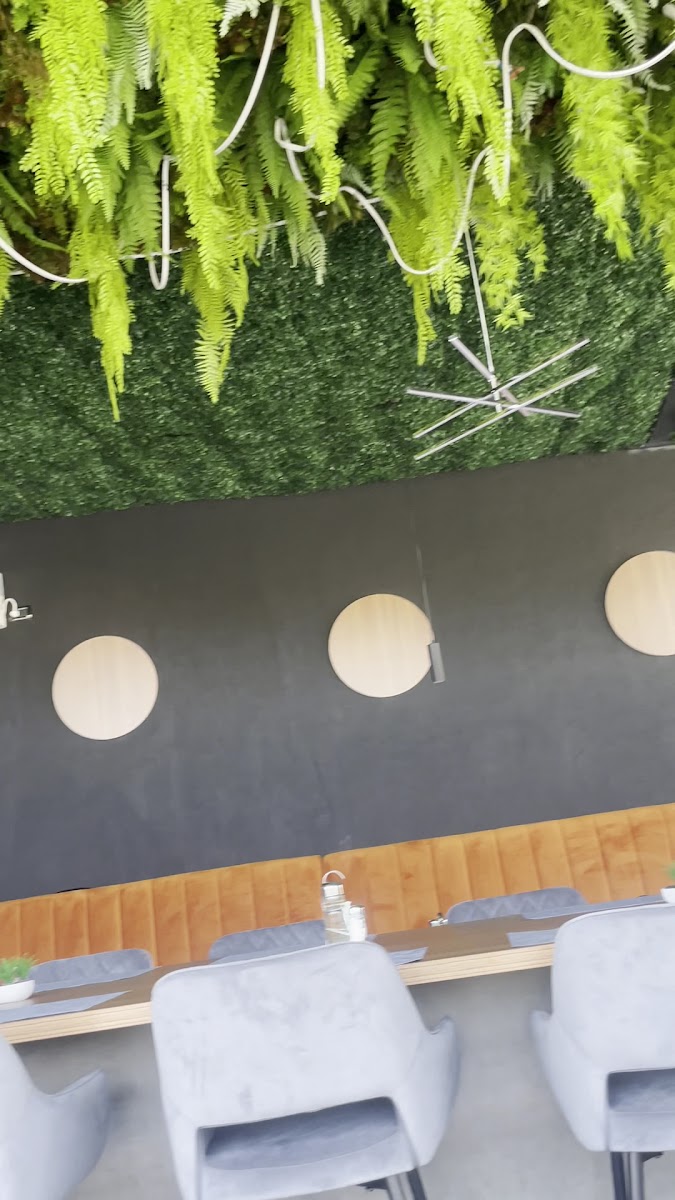 G&G Restaurant Photo 2