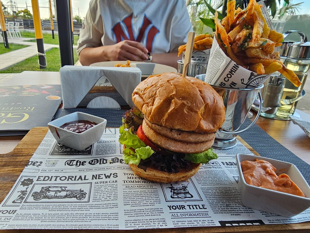 G&G Restaurant Photo 3
