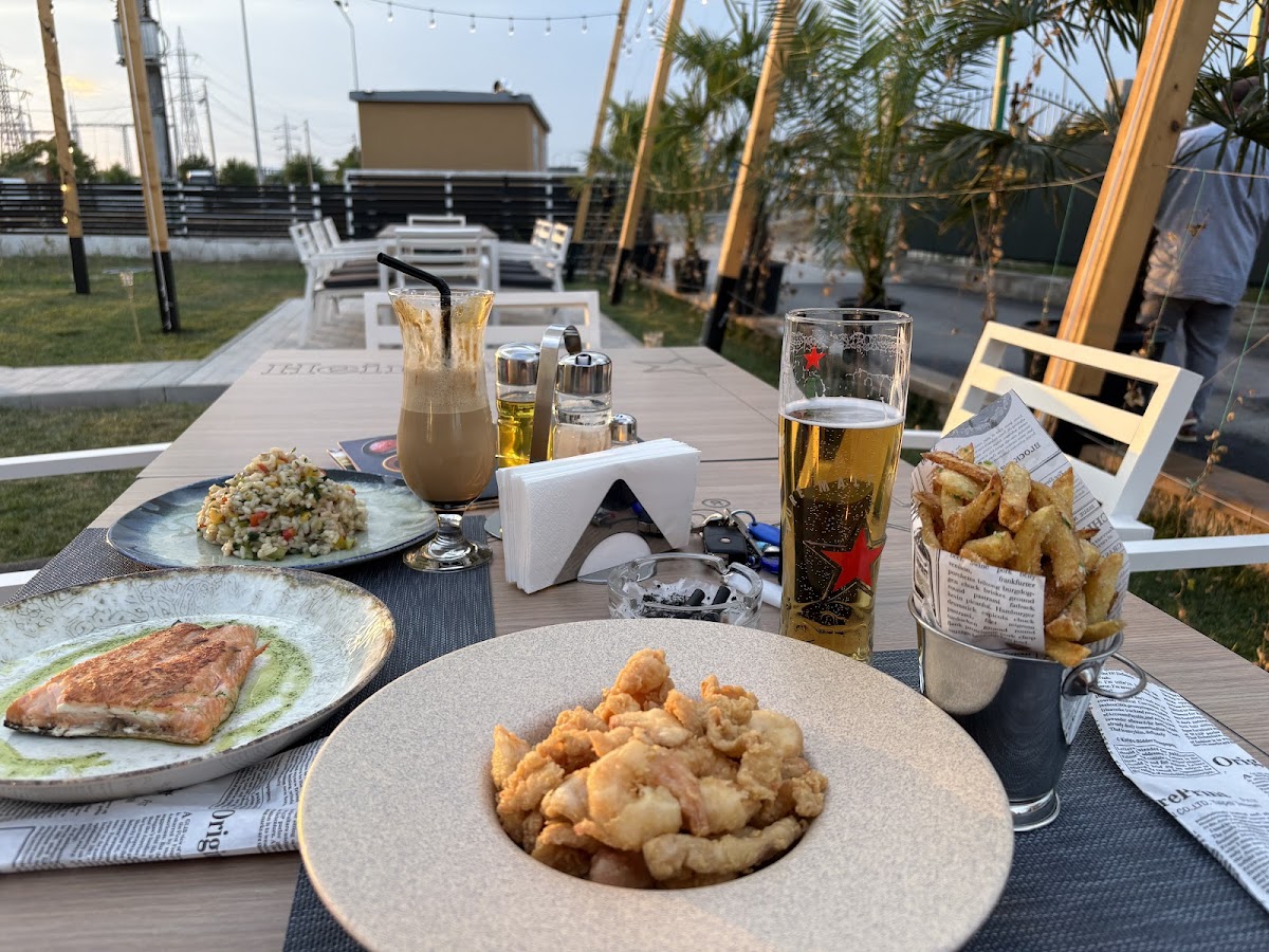 G&G Restaurant Photo 7