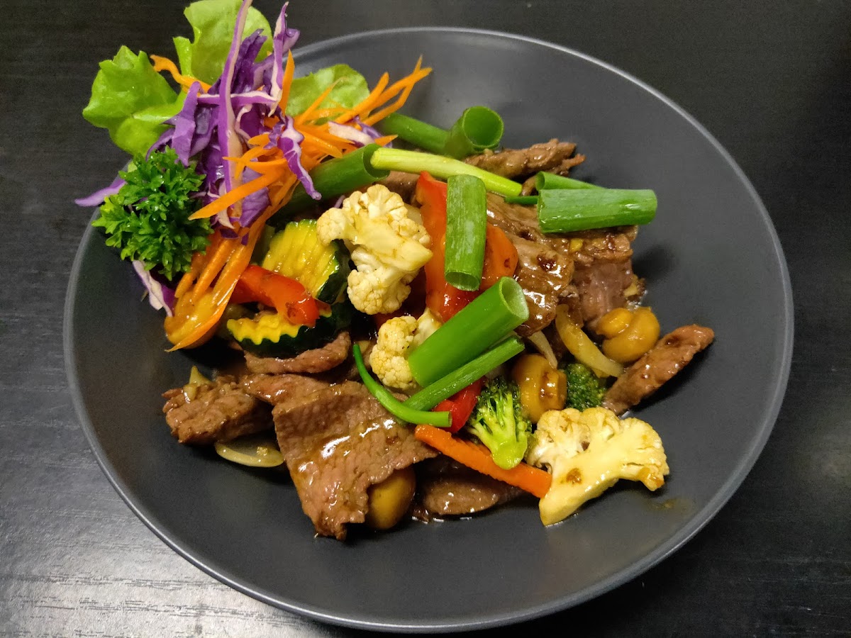 Thai Classic Restaurant Photo 10