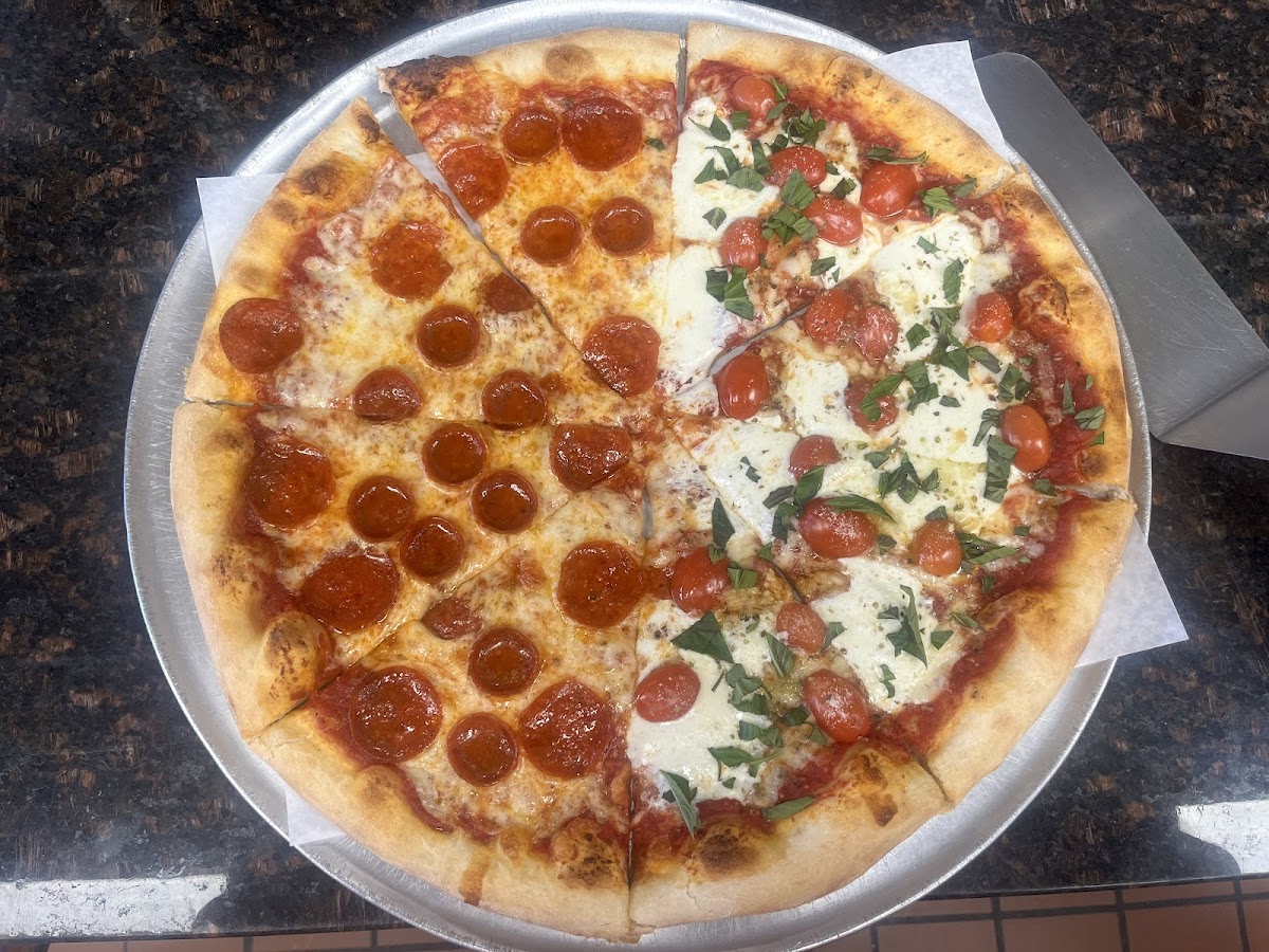 Maestro Pizza Photo 2