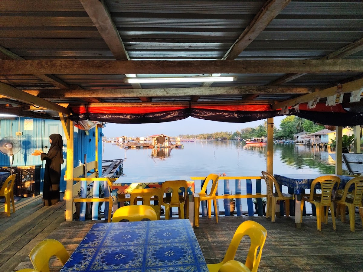 Restoran Laguna Ikan Bakar Sri 7