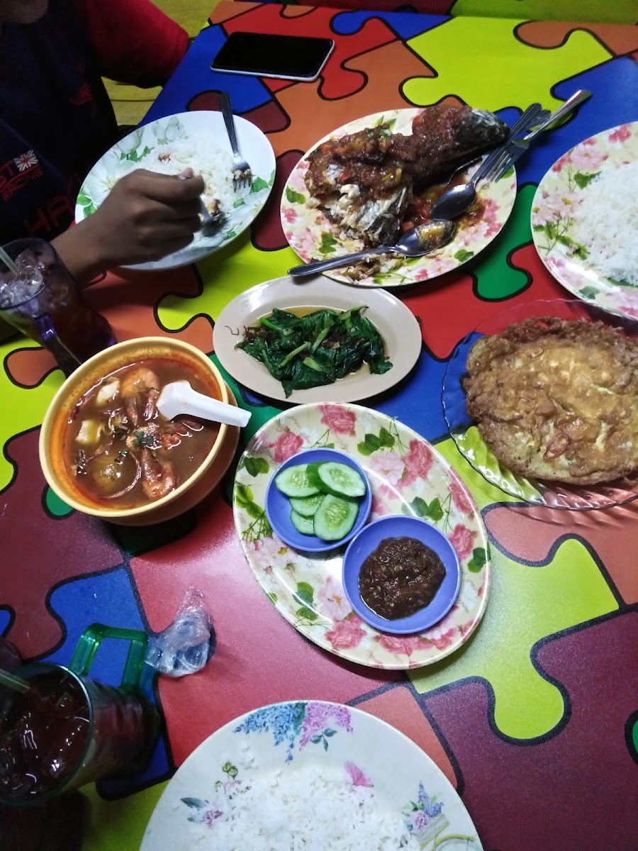 Restoran Laguna Ikan Bakar Sri 7 Photo 8