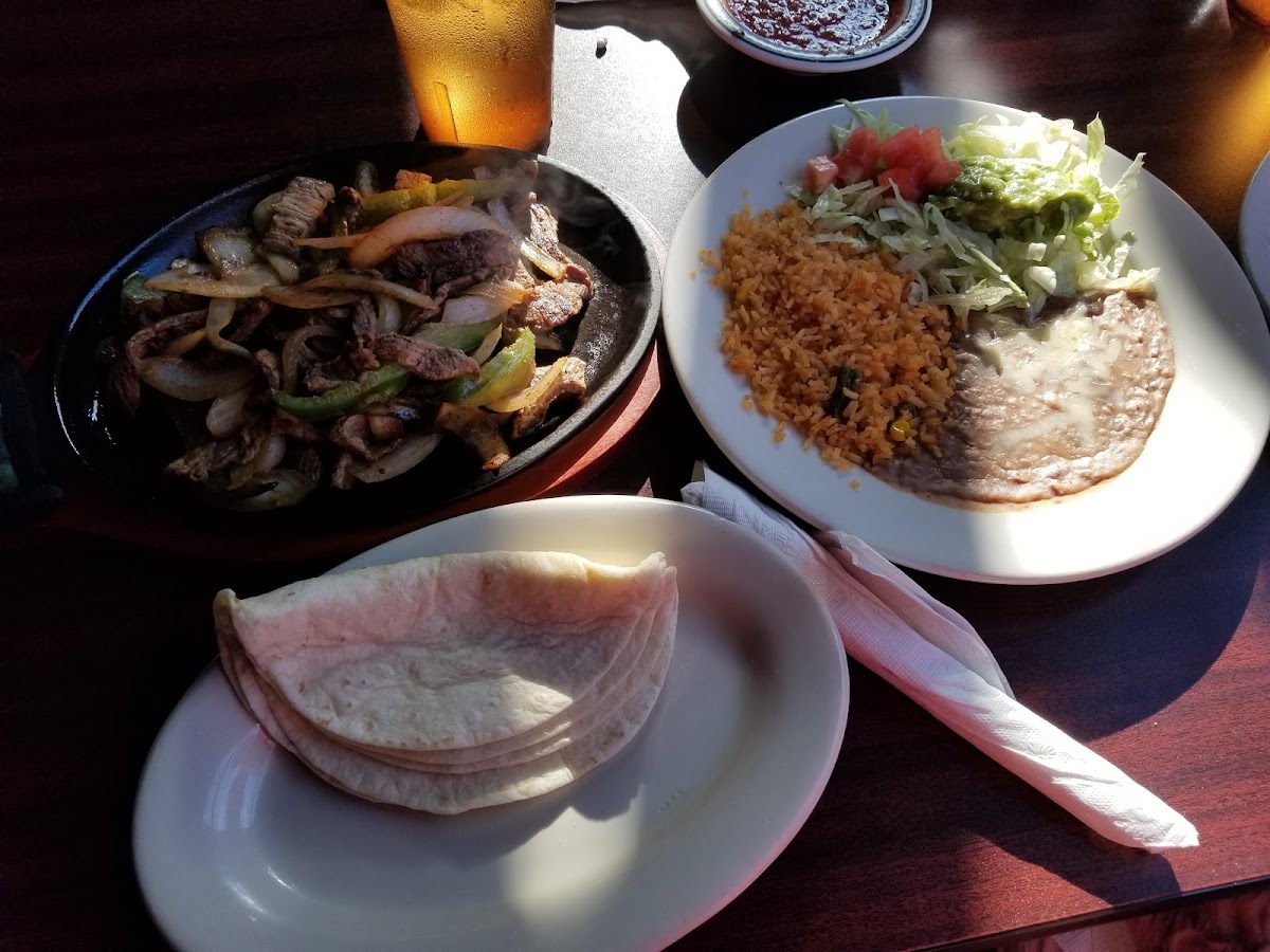 El Carrisal Mexican Restaurant Photo 8