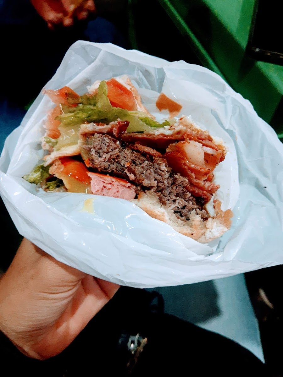 Hots burger Photo 5