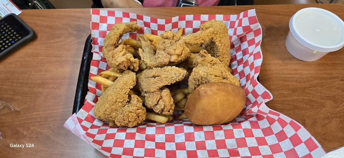 Chick O Fish Clinton (CLINTON, OK Photo 3