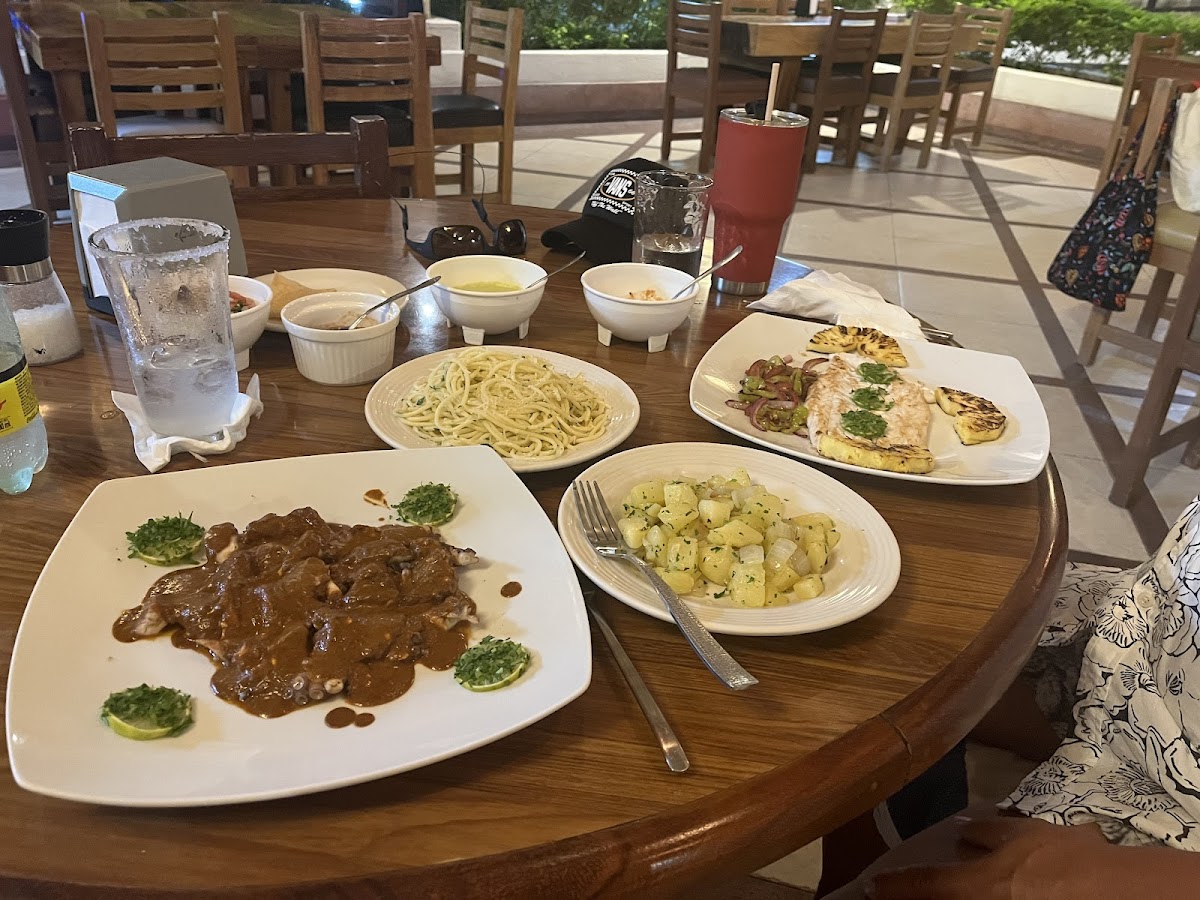 Restaurant Lanai Photo 2