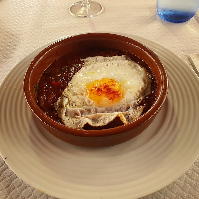 Pisto Con Huevo Frito