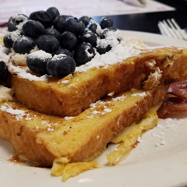 French Toast w Bicone Country Cake