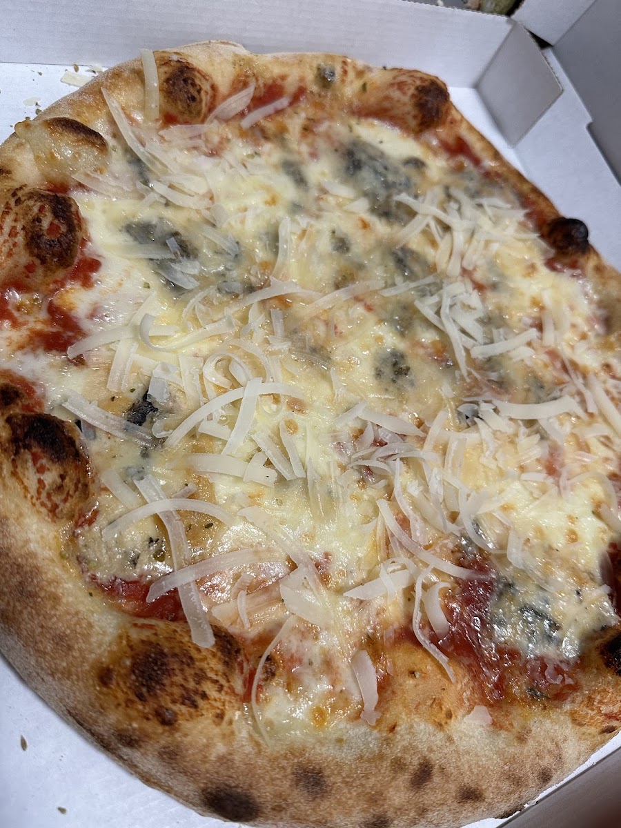 Pizzeria Bella Napoli Photo 4