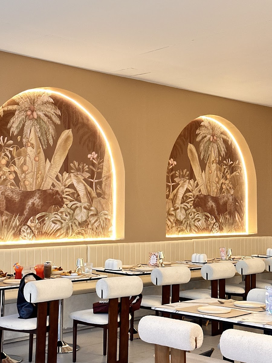 Kozzina Restaurant Photo 3
