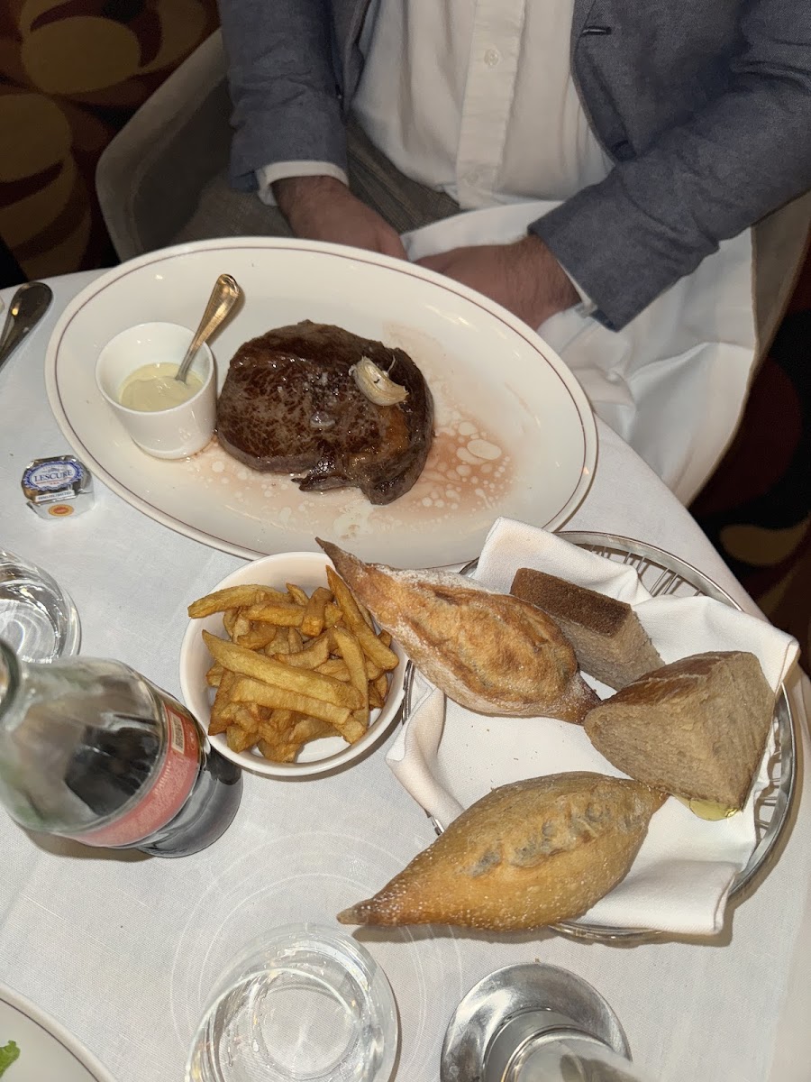 Bonnie - Restaurant & Bar Photo 5
