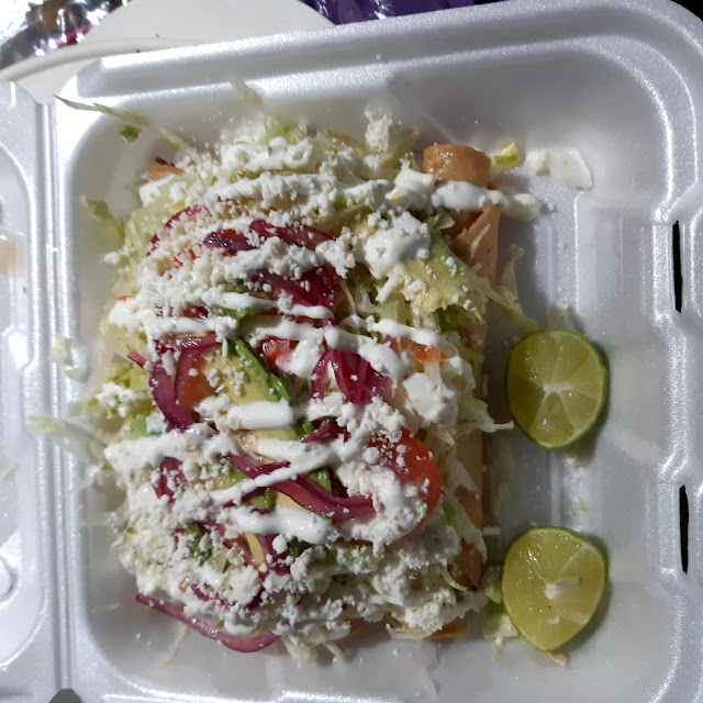 Flautas de Carne de Res Desebrada