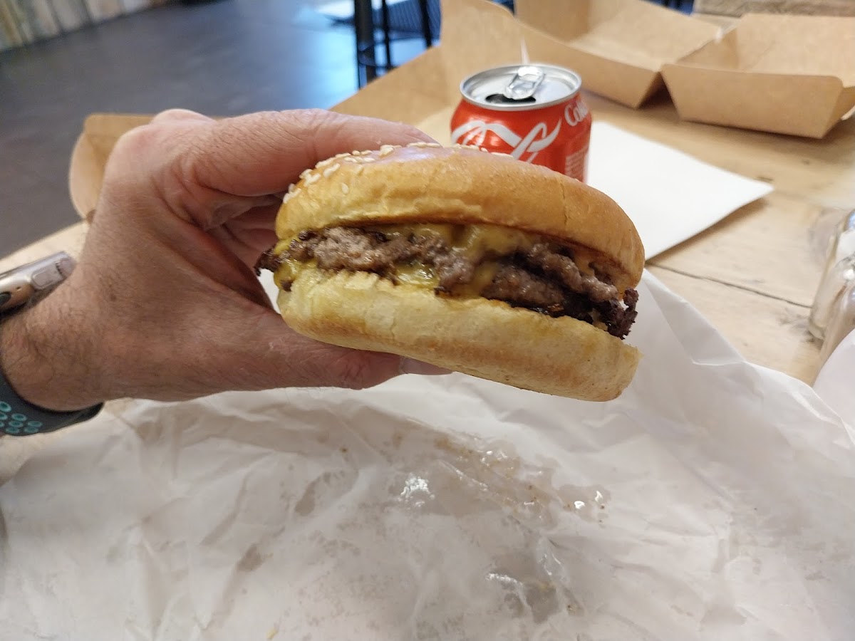 SMASHING BURGERS ????????????????????BRIDGEND Photo 6