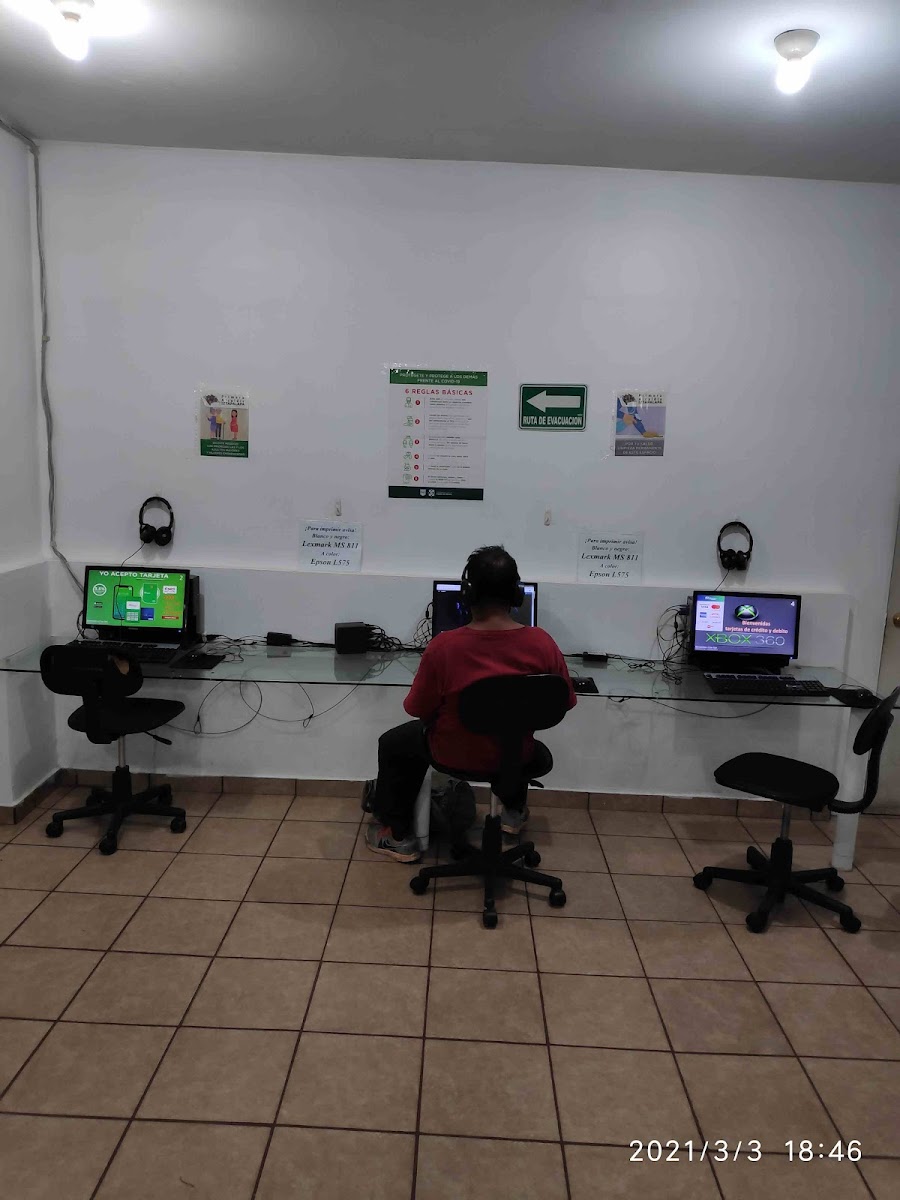 'El Ciber Alan' Photo 6