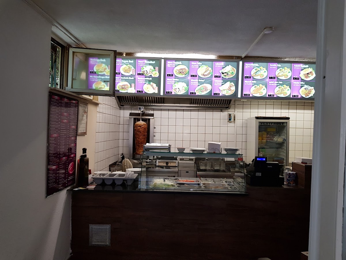 Quick Pick Döner und Pizza Kronberg Photo 3