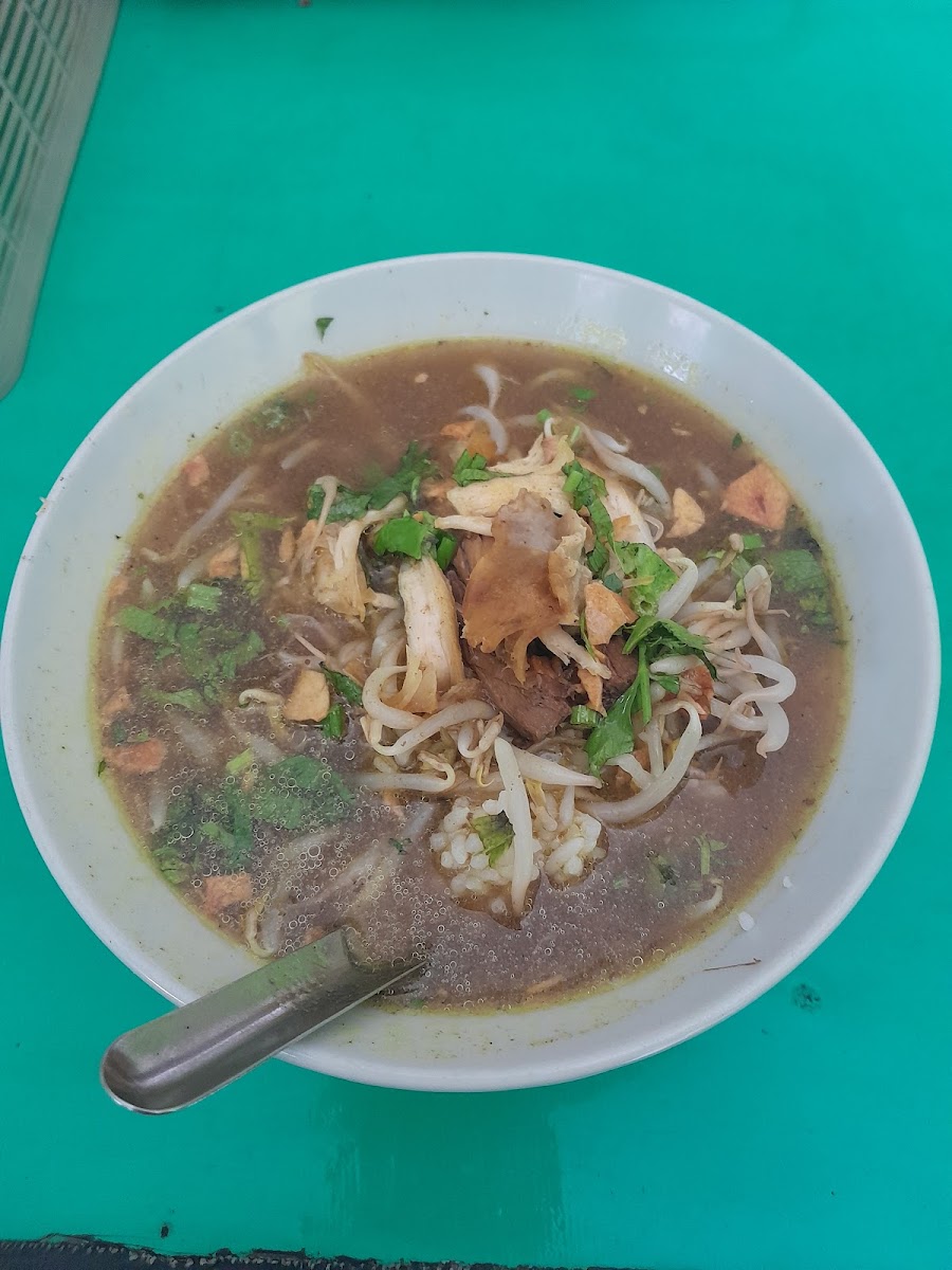 Soto Ayam Asli Kudus Pak Sumaji Photo 5