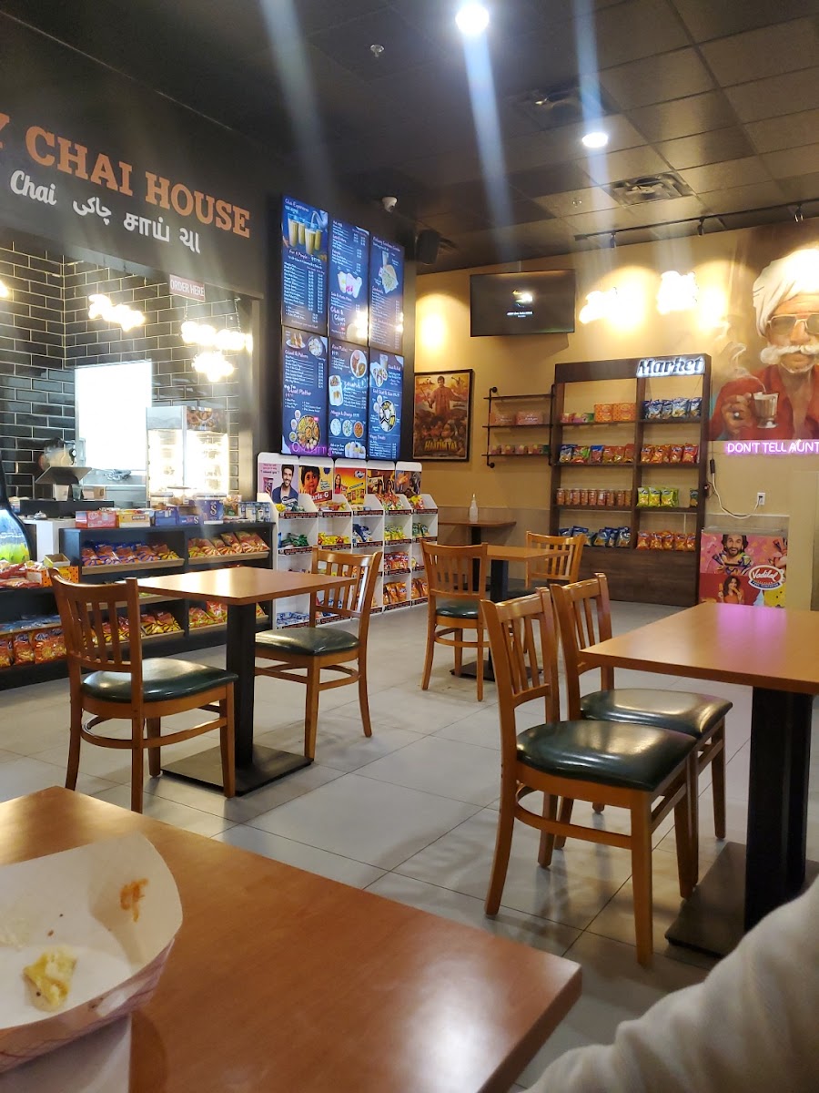 Railway Chai House Airport & Queen Photo 7