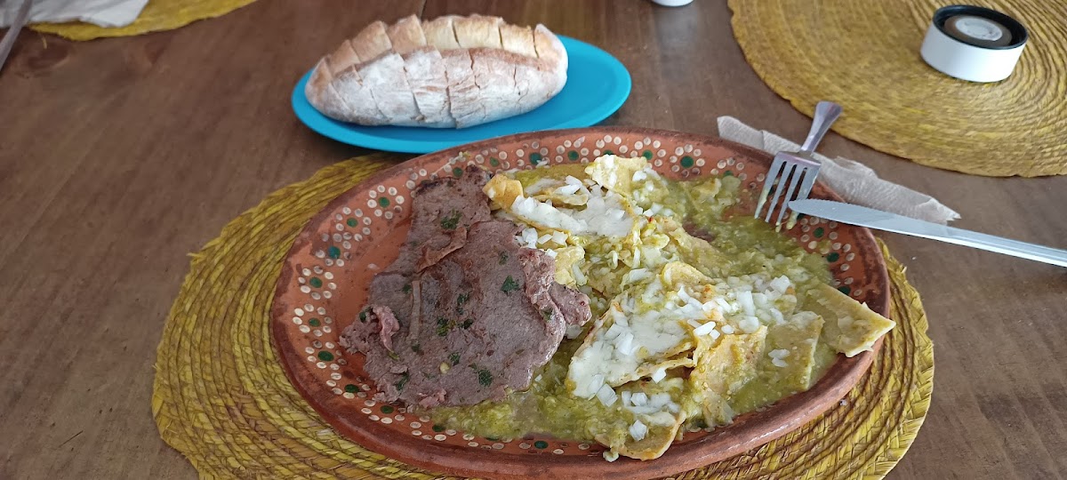 Mis chilaquiles Photo 8
