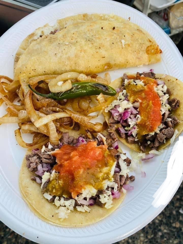 Tacos El Plebe Photo 3