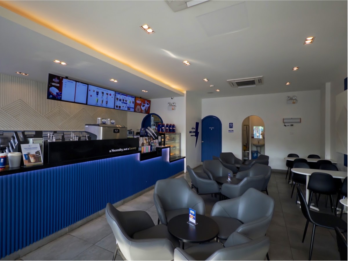 ZUS Coffee - White Plains Photo 2