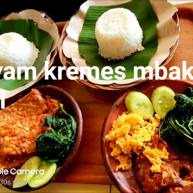 Ayam & Bebek Goreng Kremes 'Mba Ary' Photo 2