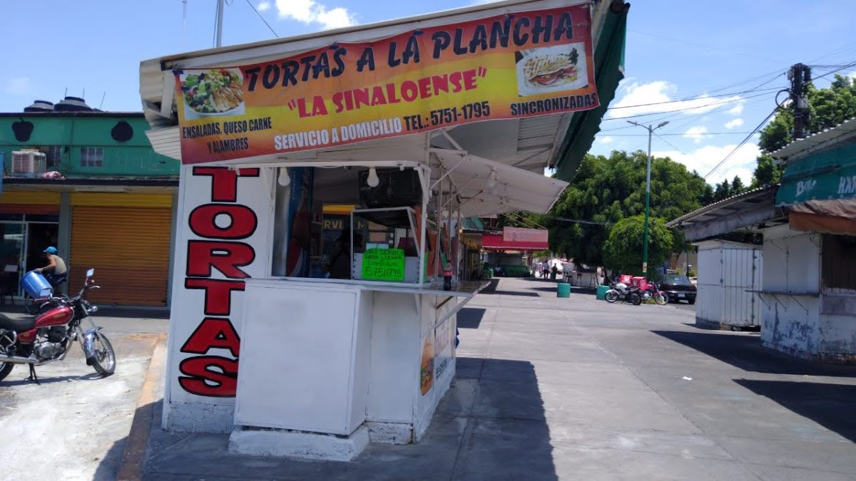 TORTAS Y ENSALADAS ' LA SINALOENSE '