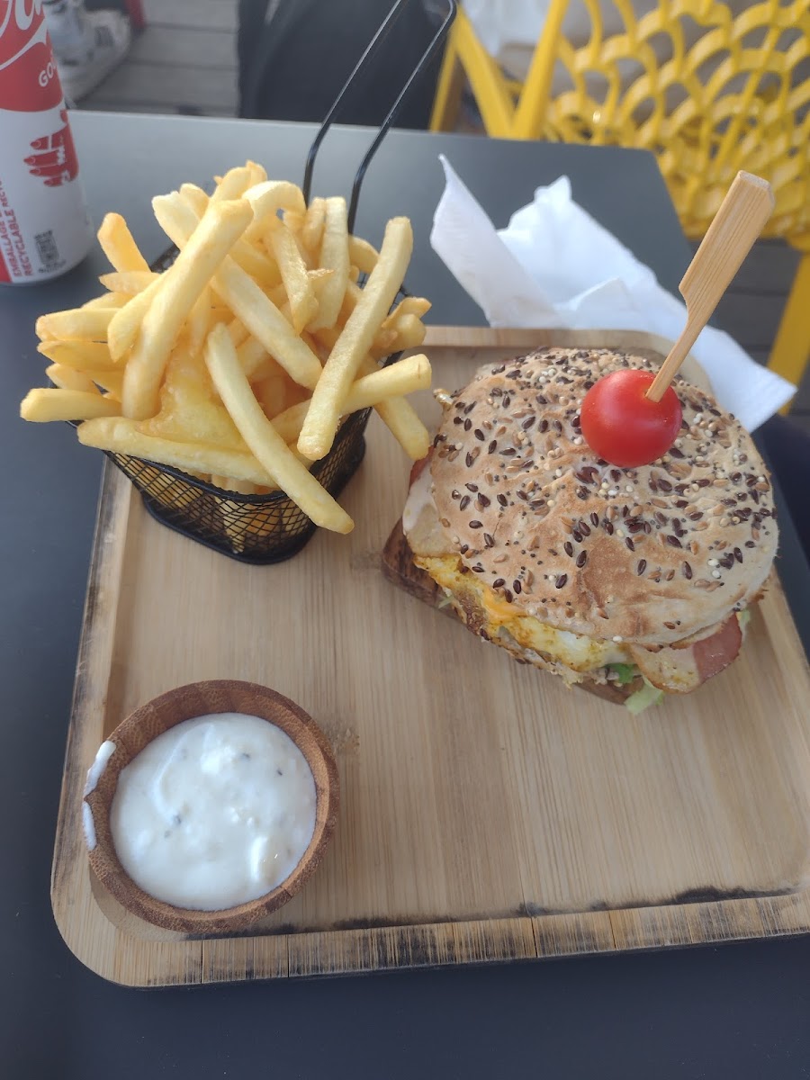 Latino Burger Photo 5