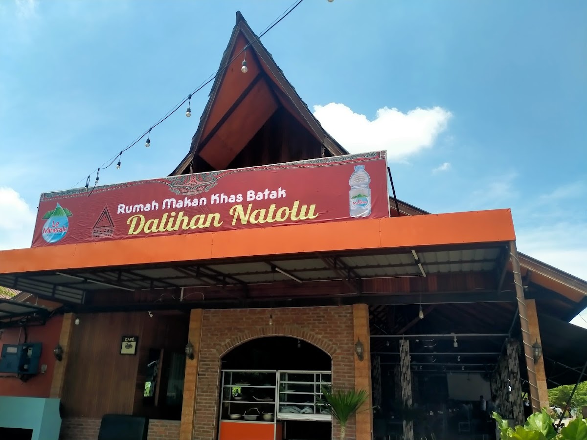 rm.khas batak dalihan natolu