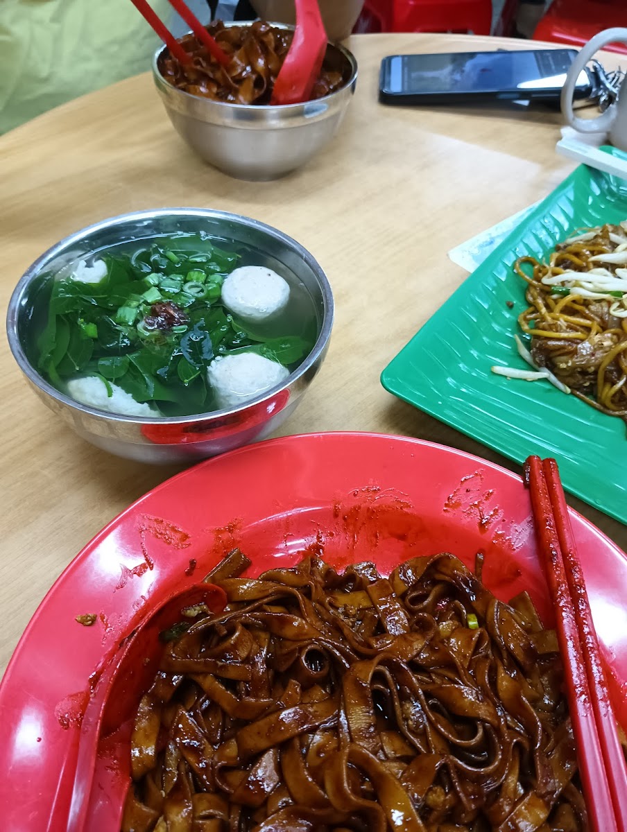 One Big Family Kopitiam 大家庭茶餐室 Photo 5
