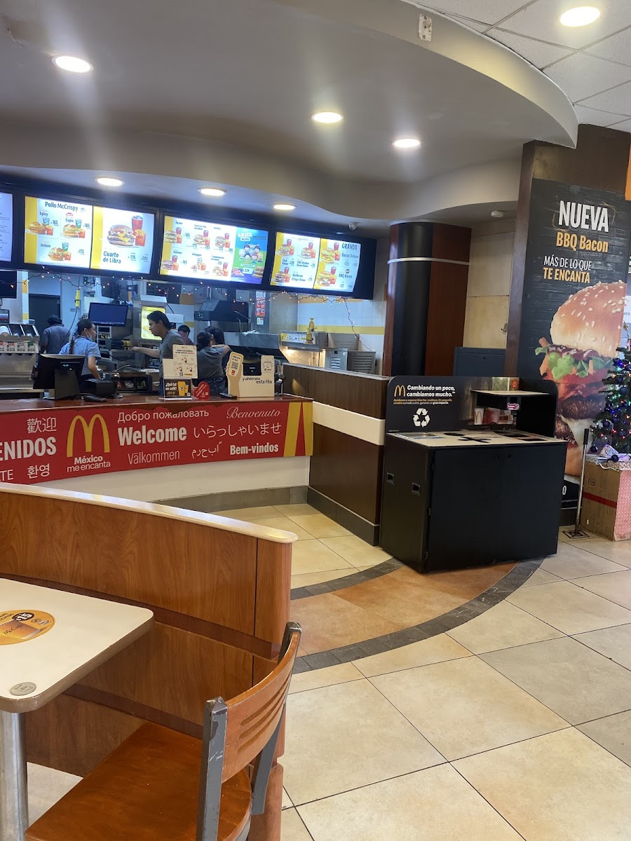 McDonald's Photo 4