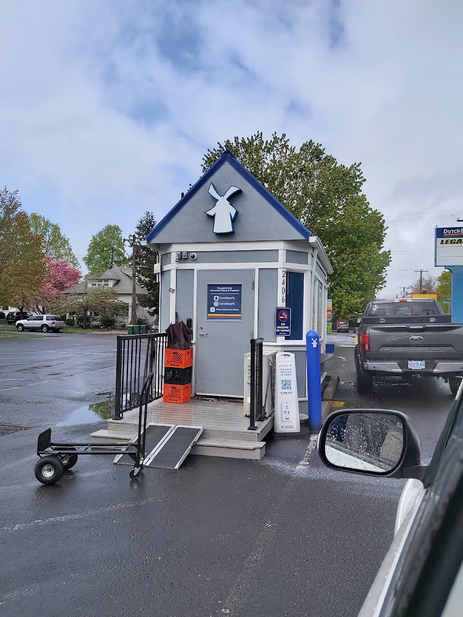 Dutch Bros Coffee Photo 4