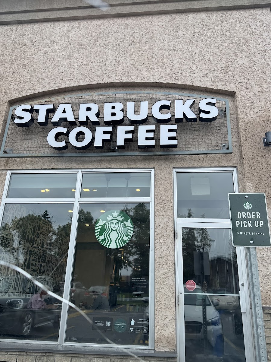 Starbucks Photo 4