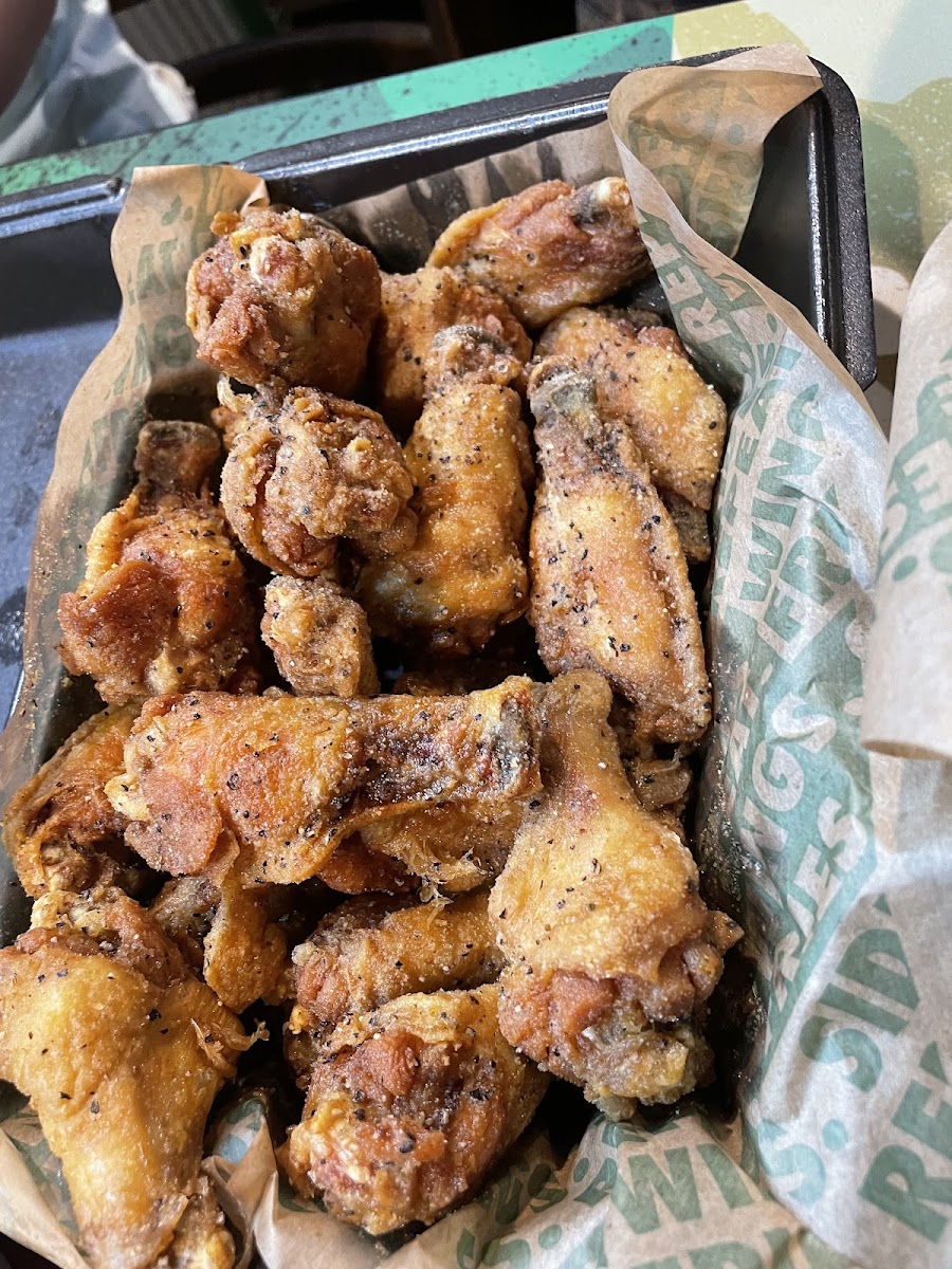 Wingstop Photo 5