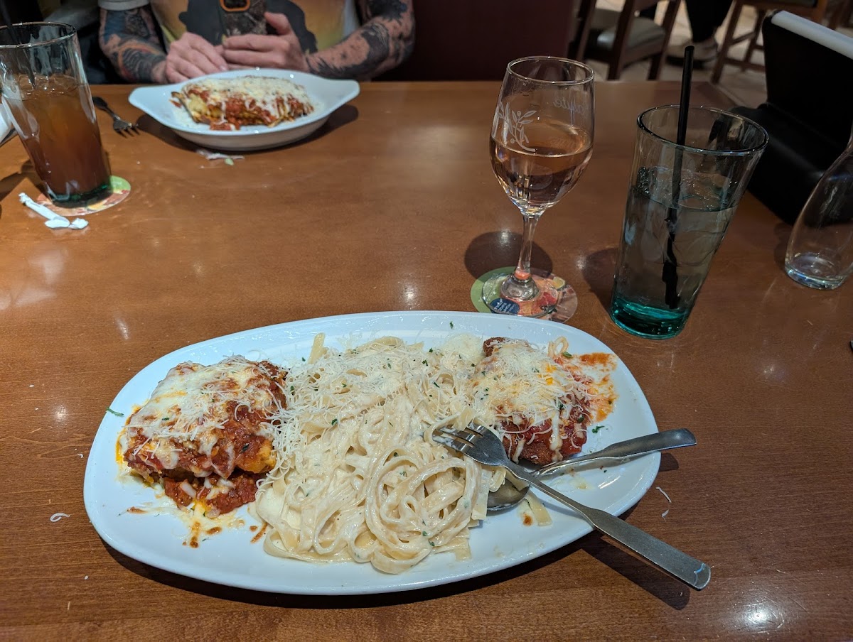 Olive Garden Italian Restaurant Photo 6