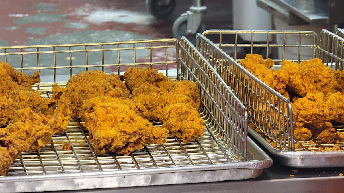 Popeyes Louisiana Kitchen Photo 3