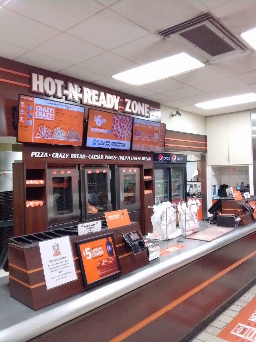 Little Caesars Pizza Photo 4