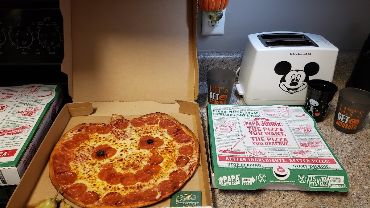 Papa Johns Pizza Photo 6