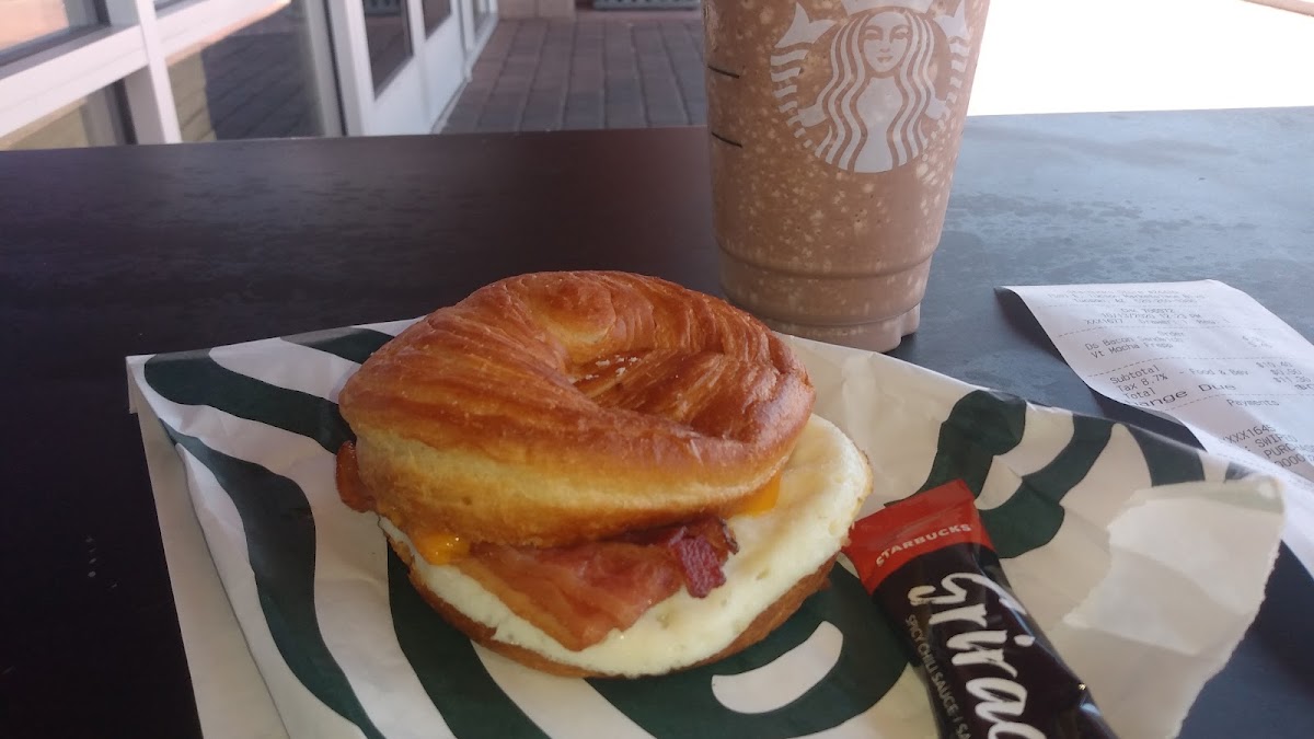 Starbucks Photo 7